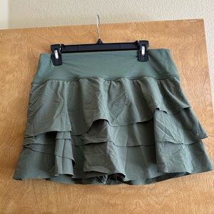 Tennis style skirt, new with tags